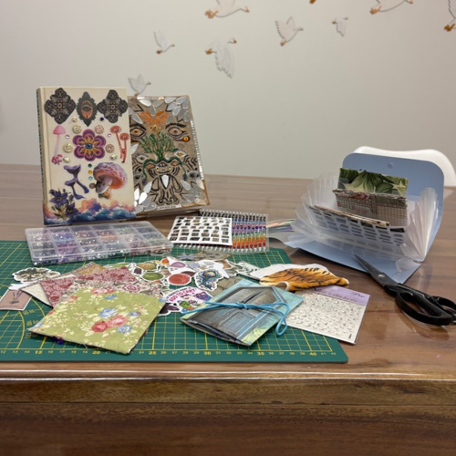 Scrapbook / Junk Journal